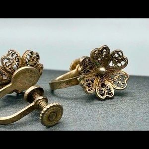 🌻Vintage Handmade Sterling Silver Flower Earrings